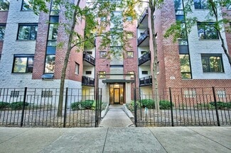 2317 W Wolfram St Unit 515, Chicago, IL 60618