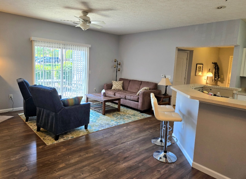 8011 Crane's Crossing Dr, Lewis Center, OH 43035 - photo 1