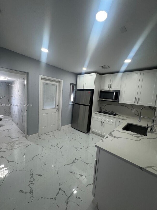 1171 NE 161st Terrace, Miami, FL 33162 - photo 7