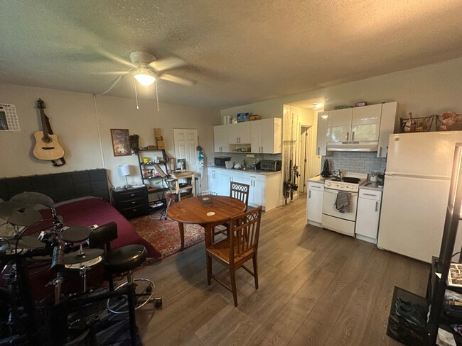 200 Whitethorn Dr, Miami Springs, FL 33166 - photo 5