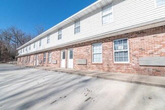 217 Twin Ridge Rd, Linn, MO 65051