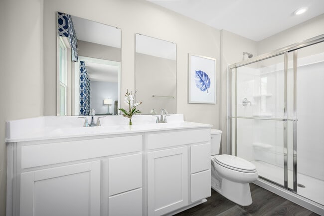 Your whole family can spread out with 2 full bathrooms, including your private owner's bathroom. For the ultimate luxury, build a home with dual vanities and a walk-in shower—Plan your visit!