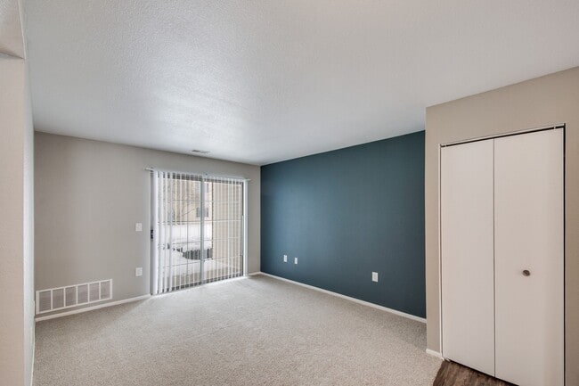 Stone Crest Apartments, Mount Pleasant, MI 48858 - photo 5