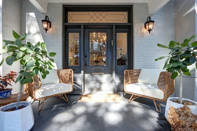 306 E Victory Dr unit ID1369216P, Savannah, GA 31405 - photo 6