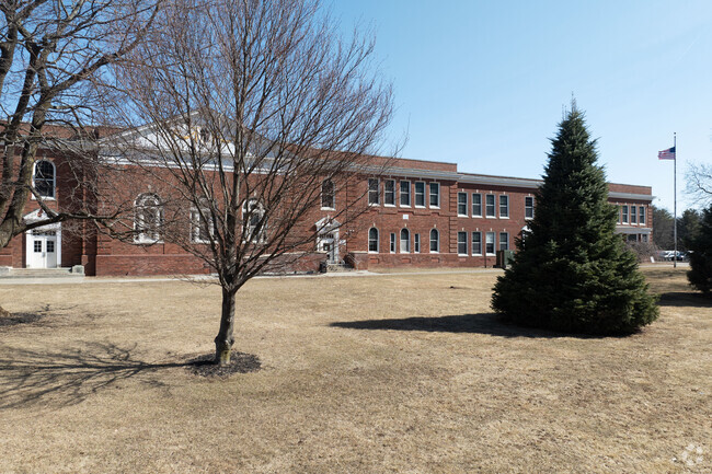 Cairo-Durham Elementary School has a C+ on Niche.