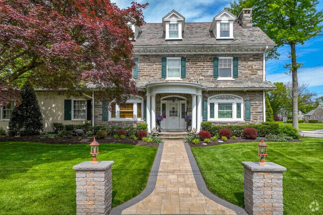 The Rosedale portion of Washington-Rosedale has larger single family colonials.