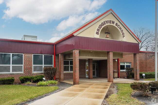 Educational opportunities abound at Bridgeview Elementary School in Bridgeview, IL.