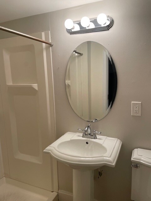 1126 8th St NE unit Basement apartment, Washington, DC 20002 - photo 5