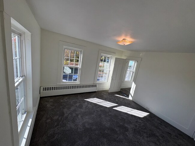 144 Rumford St unit 2, Concord, NH 03301 - photo 4
