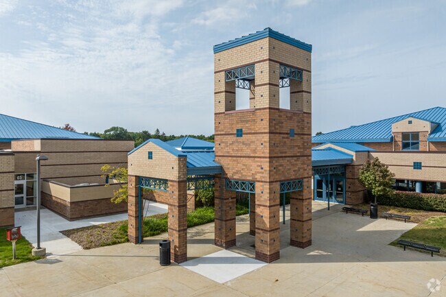 Holland Middle School serves grades 6-8 in Holland, Michigan.