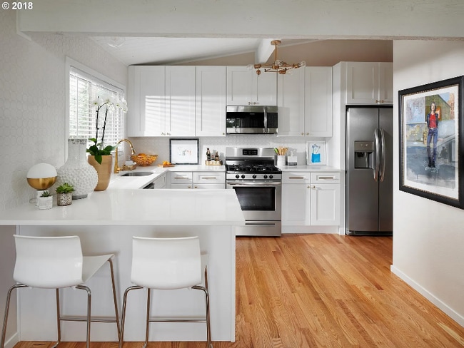 12920 SW Faircrest St, Portland, OR 97225 - photo 3