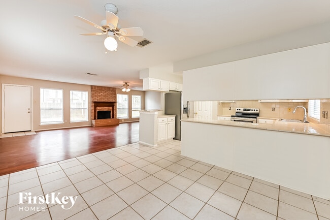 3727 Windy Haven Dr, Kingwood, TX 77339 - photo 6