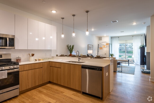 1BR, 1BA - 931SF