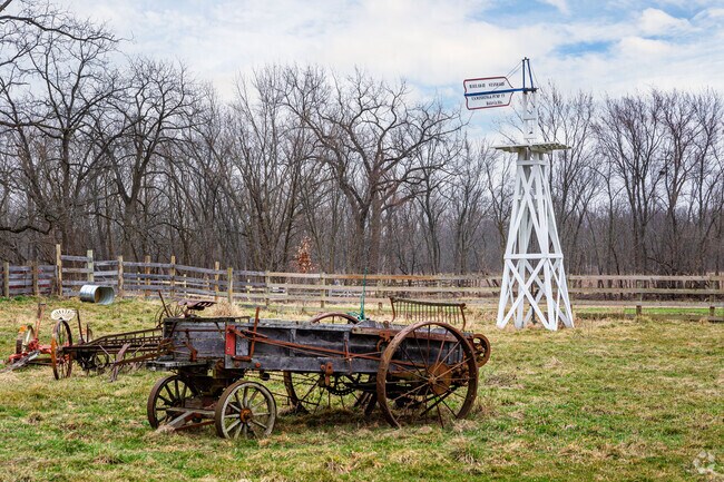 Envision the past and visit historical sites in Olde Schaumburg.