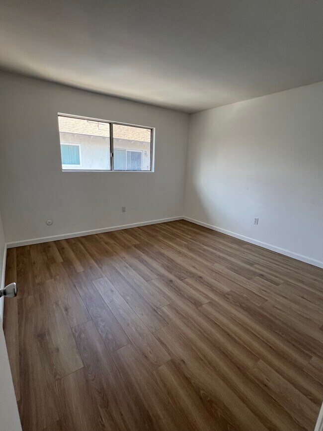 2626 W Aurora St unit 4, Santa Ana, CA 92704 - photo 6