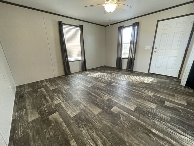 16220 Frontenac Ave, Clinton Township, MI 48038 - photo 7