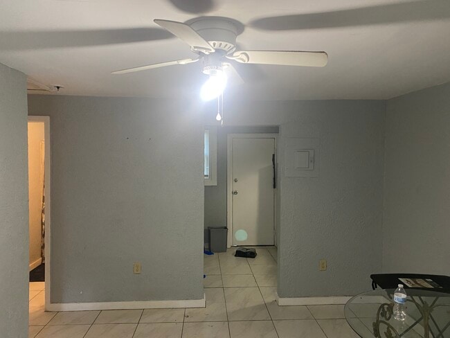 892 Applewood St unit A, Macon, GA 31217 - photo 2