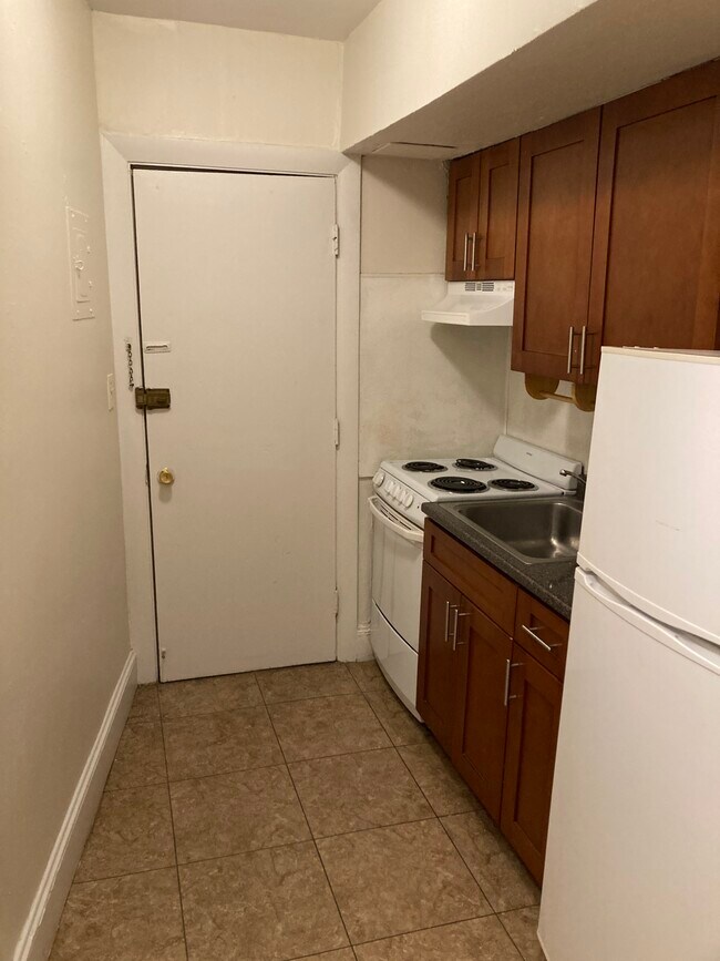 48 Lancaster Terrace unit 2, Brookline, MA 02446 - photo 6