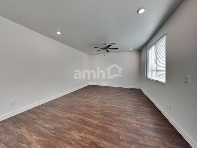 17137 Puget Ave, Waddell, AZ 85355 - photo 5