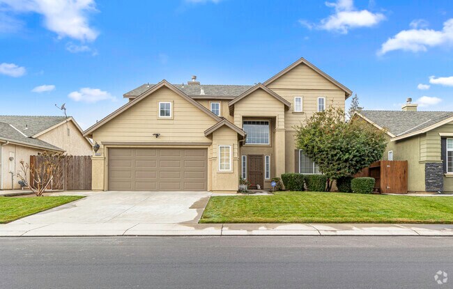 Homes near downtown Salida offer well manicured neighborhoods.