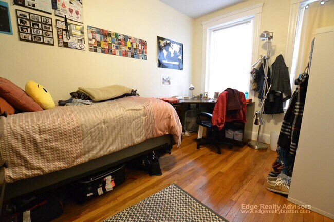 1880 Commonwealth Ave unit 10, Brighton, MA 02135 - photo 4