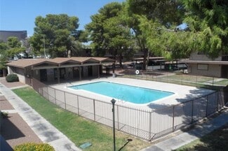 605 S Royal Crest Cir Unit 4, Las Vegas, NV 89169