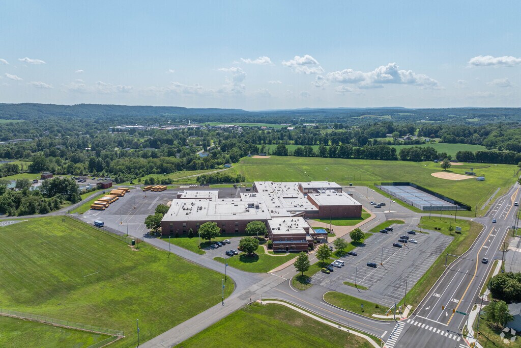 Students of Brodheadsville can attend Pleasant Valley Middle School.