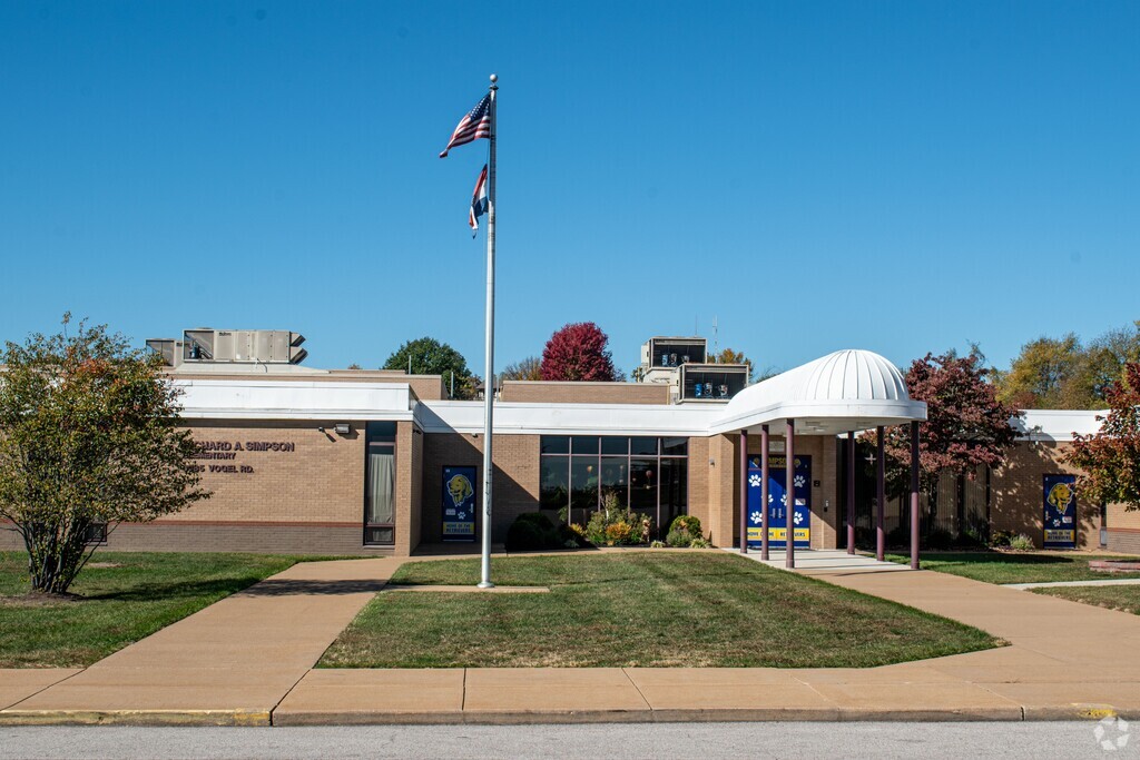 Richard Simpson Elementary School serves students in the Arnold community.