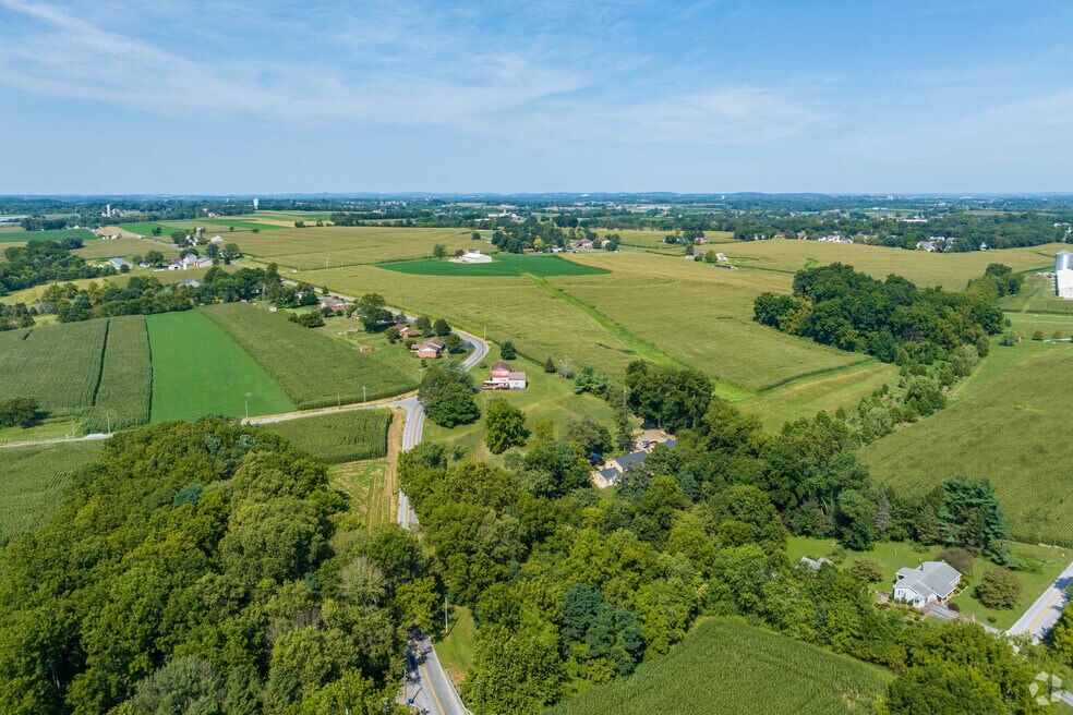 Neighborhood_Lampeter_QFV1_022624