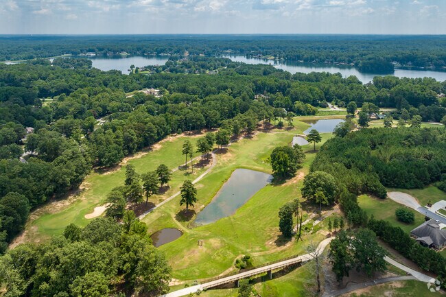 Lake Spivey Golf Course in the Lake Spivey neighborhood of Atlanta.