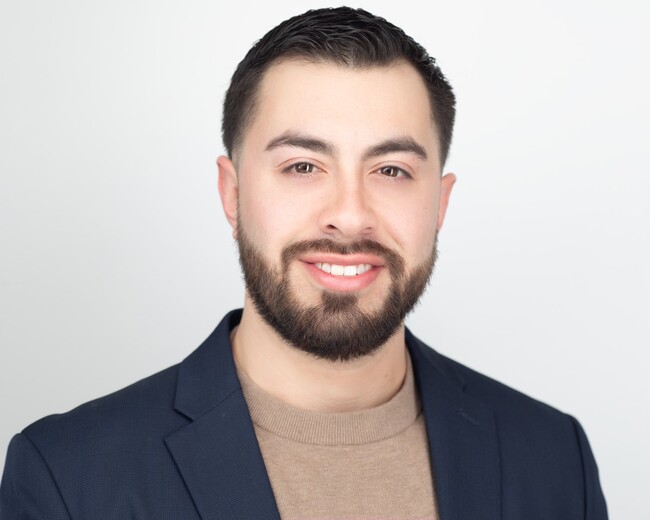 Agent Photo