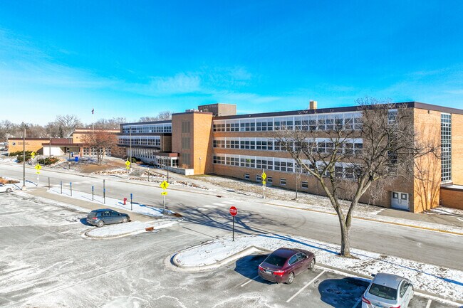 Robbinsdale Middle is a public school located in Robbinsdale, MN.