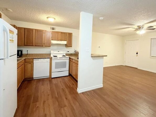 20105 San Marcos Hwy unit 1B, San Marcos, TX 78666 - photo 6