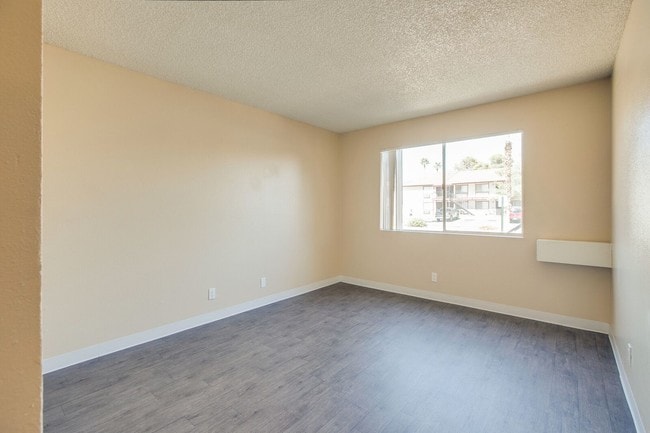 Redwood Gardens, Las Vegas, NV 89146 - photo 4