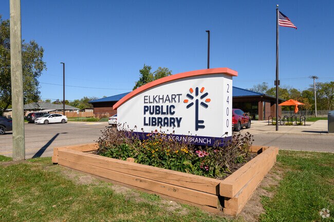 The Elkhart Public Library has a branch just outside of Pleasant-Prairie in southern Elkhart.