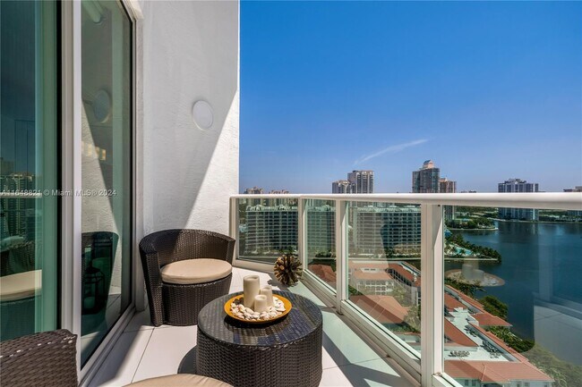 Peninsula II unit 2002, Aventura, FL 33160 - photo 3