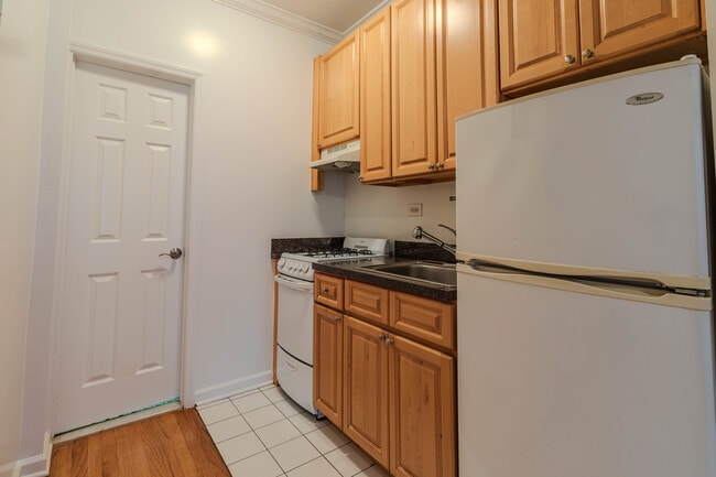 321 E 51st St unit 2, New York, NY 10022 - photo 7