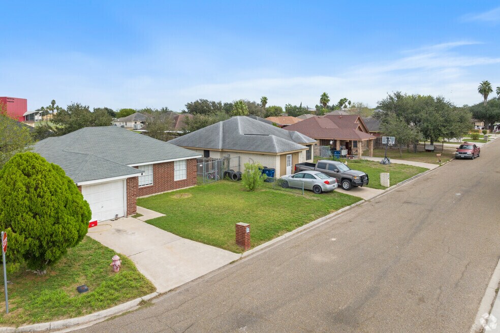 Neighborhood_La_Joya_121823_Final