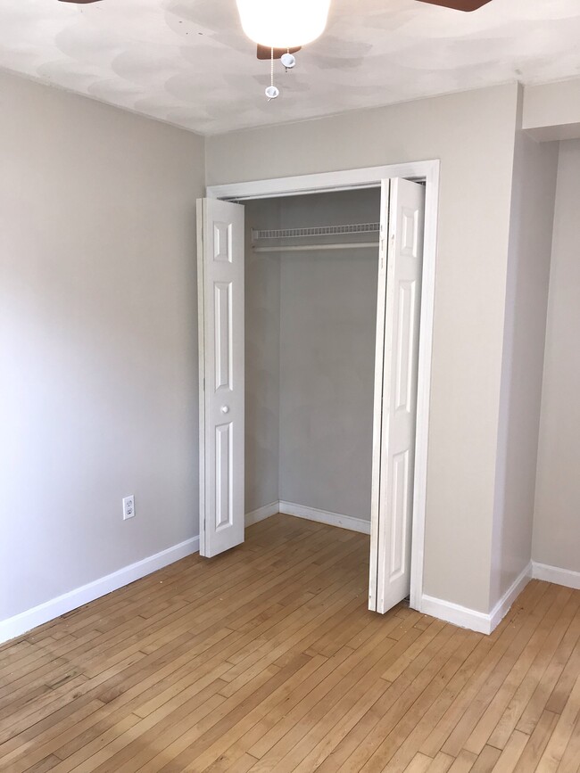 347 Woonasquatucket Ave unit 1, North Providence, RI 02911 - photo 7