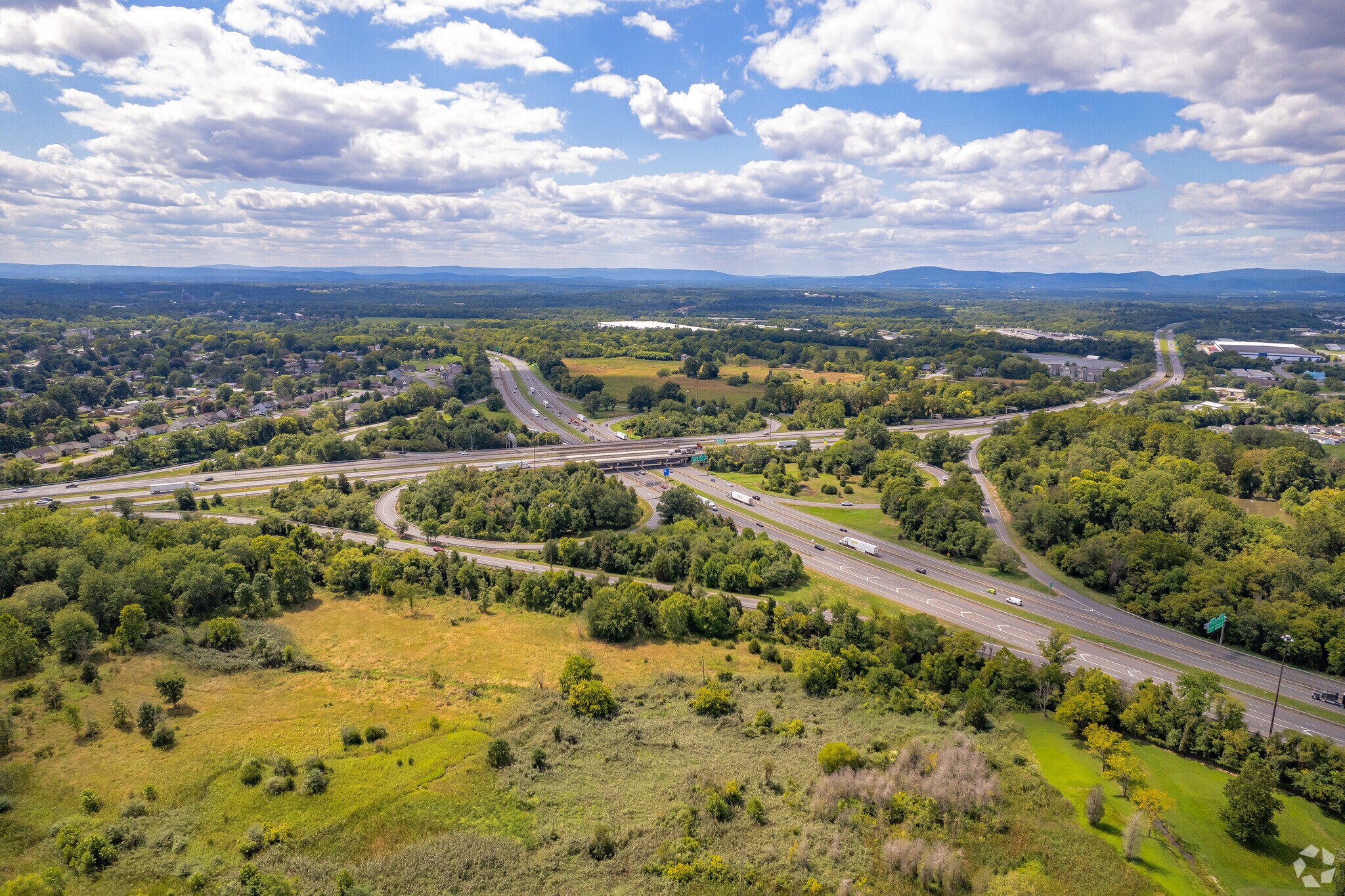 Interstates 70 and 81 cross paths in Hagerstown making commuting more convenient.