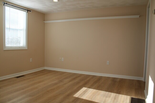 42 Preston Rd unit 1, Somerville, MA 02143 - photo 5