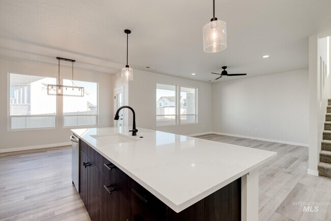 1966 S Grand Fork Way, Meridian, ID 83642 - photo 7