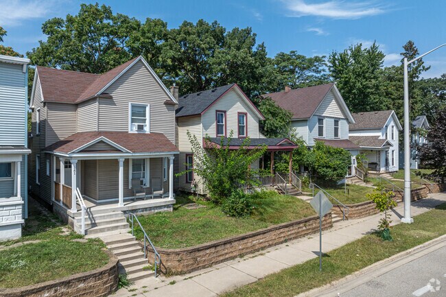 The SWAN neighborhood has rows of multi-level homes.