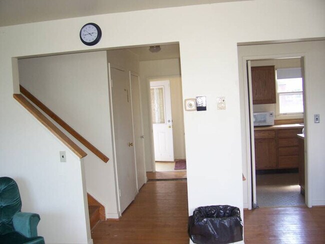 510 Invader St unit 520, Gwinn, MI 49841 - photo 2
