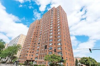 2909 N Sheridan Rd Unit 1902, Chicago, IL 60657