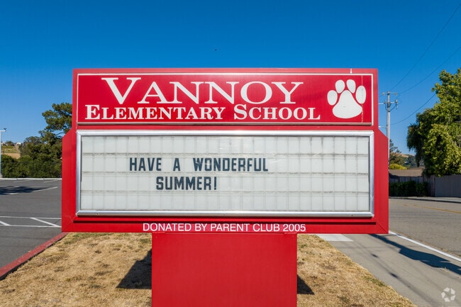 Vannoy Elementary School is a highly rated school in the Castro Valley Hills neighborhood.