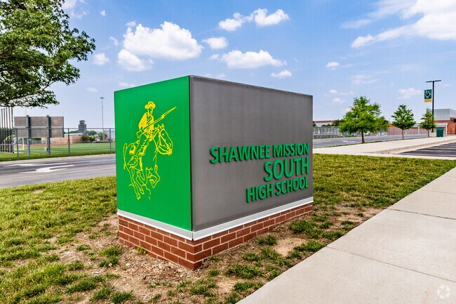 Shawnee Mission South High School offers college credit programs for Pinehurst students.