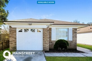 8338 Century Point Dr S, Jacksonville, FL 32216