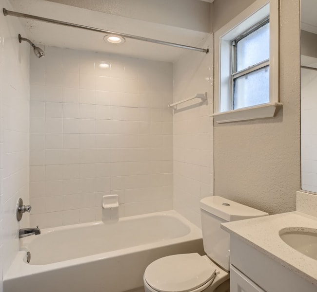 2166 Dunsford Terrace unit 2, Jacksonville, FL 32207 - photo 7