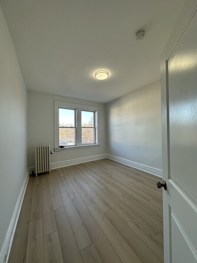 319 Bloomfield Ave unit 325 Bloomfield ave U, Caldwell, NJ 07006 - photo 3